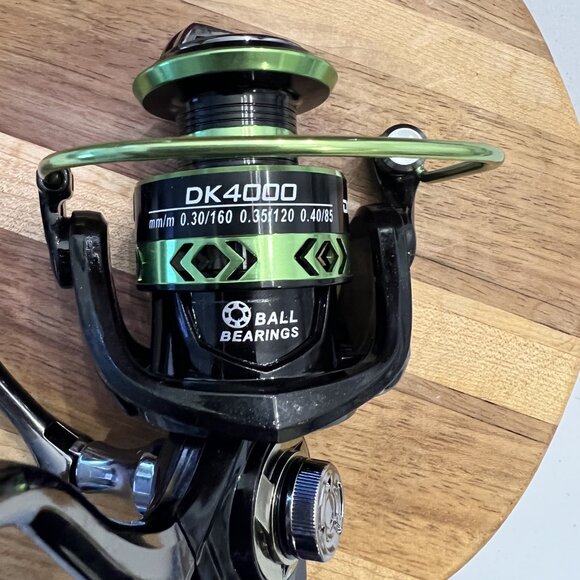 Brand New Deukio Premium Brand Fishing Reel Model DK4000! - Picture 9 of 16